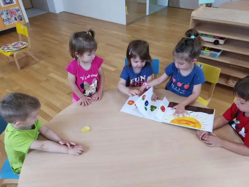 Vrlo gladna gusjenica