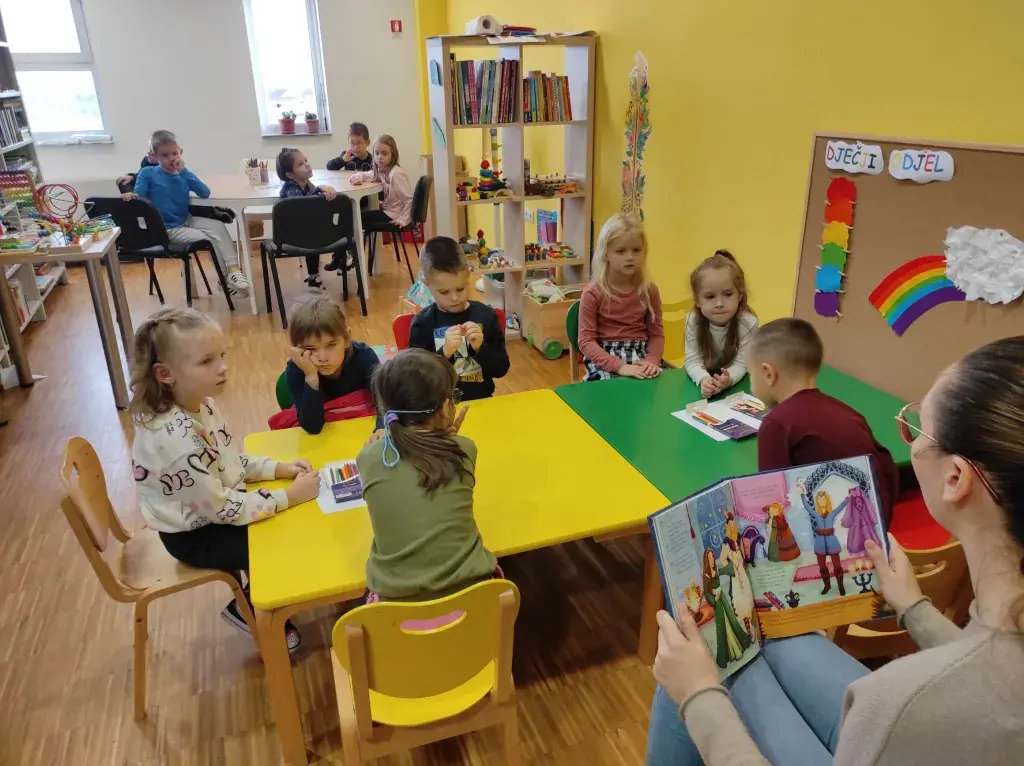 Posjet Gradskoj knjižnici Otok