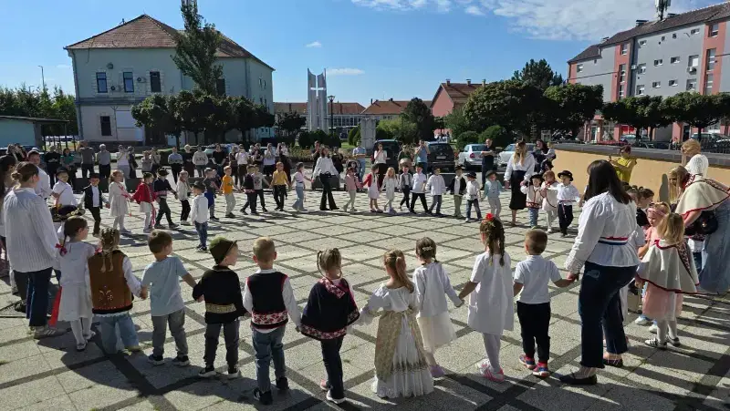 Čuvari tradicije Dječjeg vrtića Pupoljak Otok